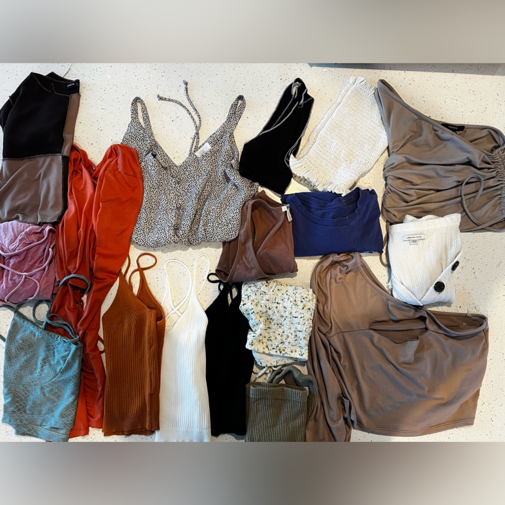 Crop Top Bundle - image 1